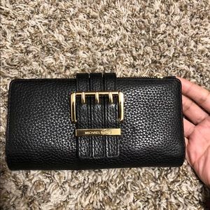 SOLD! Michael Kors Wallet